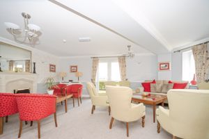 RESIDENTS LOUNGE- click for photo gallery